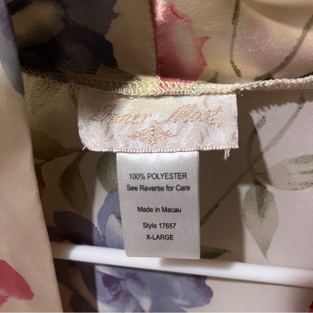 Floral Satin Lounge Robe - Picture 2 of 5